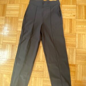 lululemon Women's Black High-Waisted dress Pants